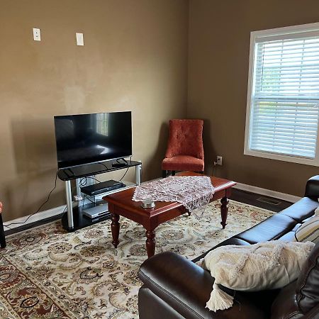 Five Stars Luxury Home Clarksville Bagian luar foto