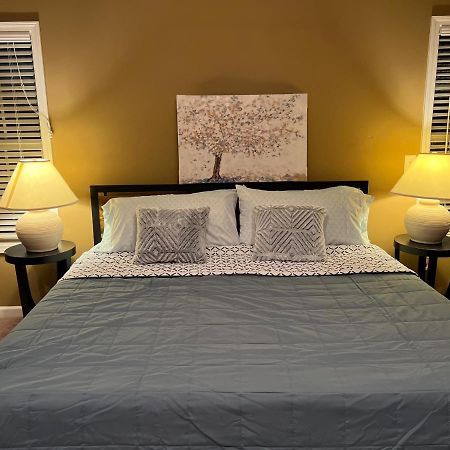 Five Stars Luxury Home Clarksville Bagian luar foto
