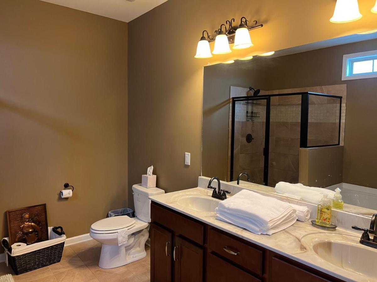 Five Stars Luxury Home Clarksville Bagian luar foto