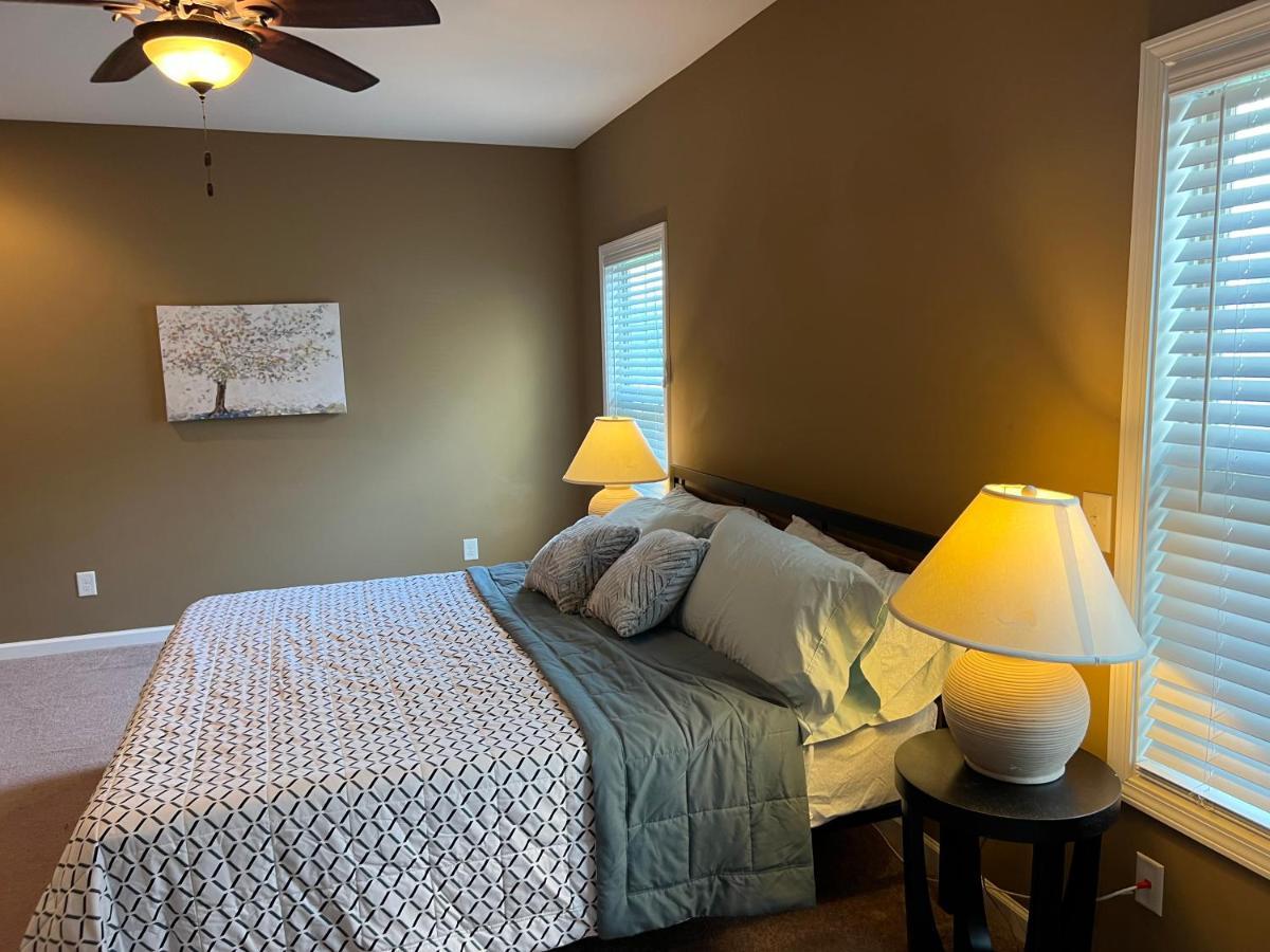 Five Stars Luxury Home Clarksville Bagian luar foto