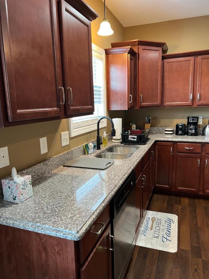 Five Stars Luxury Home Clarksville Bagian luar foto